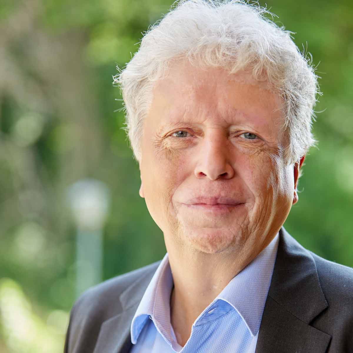 Dr. Klaus Lesker